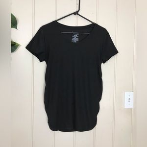 Time & Tru SS Black V-neck Maternity Blouse
Size 4 - 6 Small 
Gathered Sides